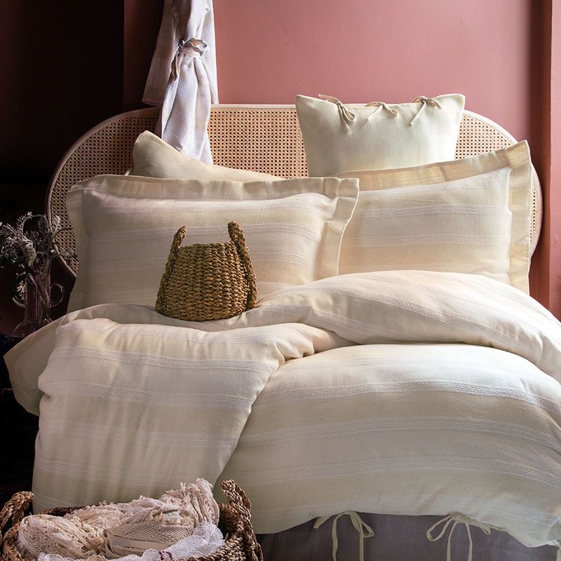 خرید کاور لحاف 6 تکه نخ دونفره ورونیکا مدل glaciere سفید کرم | ورونیکا