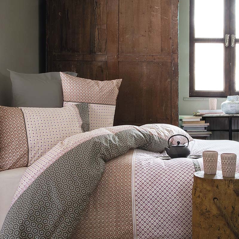 کاور لحاف پنبه ای 4 تکه دونفره ورونیکا مدل frey سفید طرحدار | ورونیکا