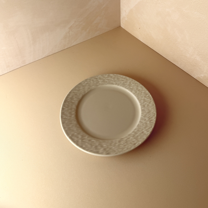 تصویر  پیش دستی قطر 20 سانت پتینه روشن