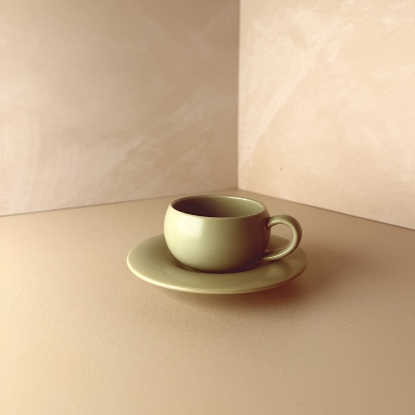 تصویر  فنجان و نعلبکی اسپرسو