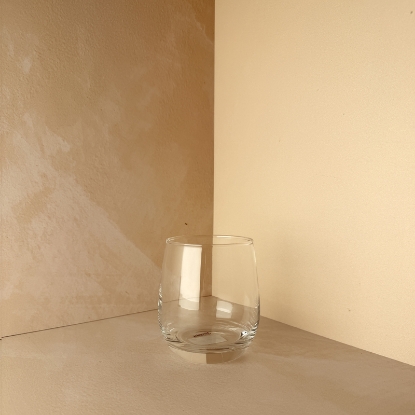 تصویر  نیم لیوان طرح ساده 42052