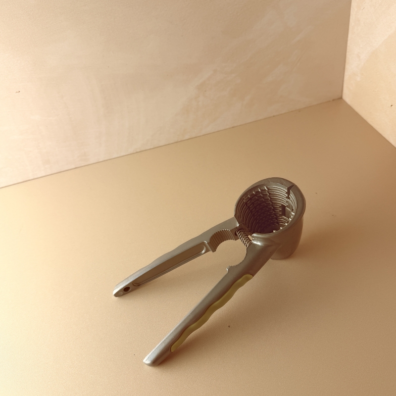 تصویر  مغز شکن استیل